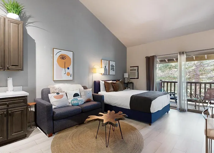 Quaint Prospector Lodge Studio #729 Park City