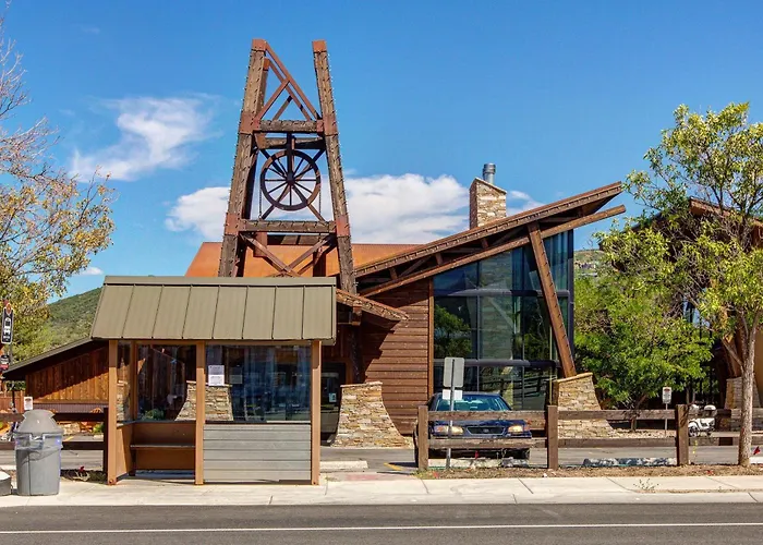 Quaint Prospector Lodge Studio #729 Park City