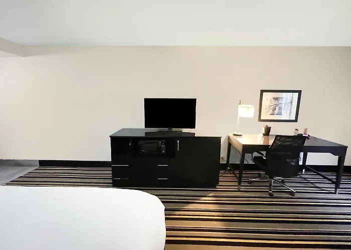Hotel Oyo Townhouse Jackson - Ridgeland