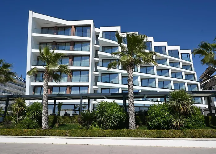 Hotel Luxury Premium Finese Golem 