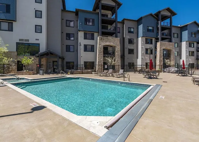 Spacious 2-Bed & 2-Bath Suite In Canyons Village Park City