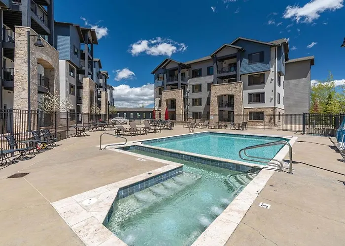 Spacious 2-Bed & 2-Bath Suite In Canyons Village Park City