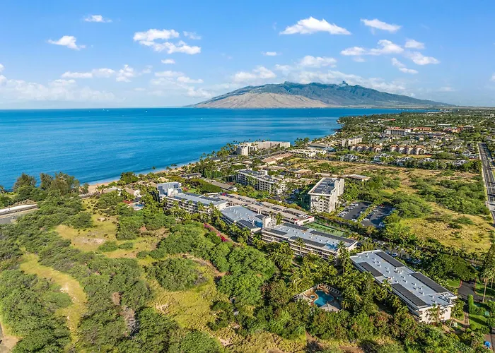 Walk To 3 Beaches | Top-Floor Maui Studio Wailea 