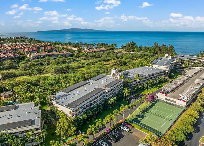 Walk To 3 Beaches | Top-Floor Maui Studio Wailea 