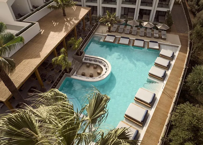 Cavo Vezal Deluxe (Adults Only) Laganas