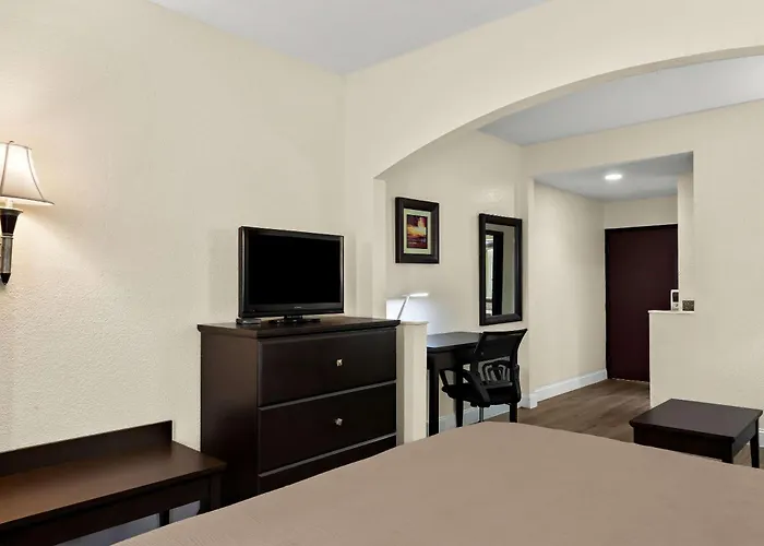Quality Inn And Suites Lafayette