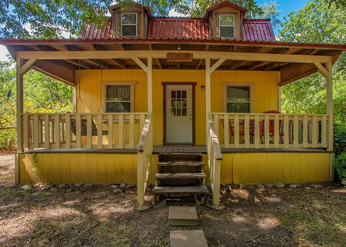 Mendelbaum - Olive Cabin Fredericksburg