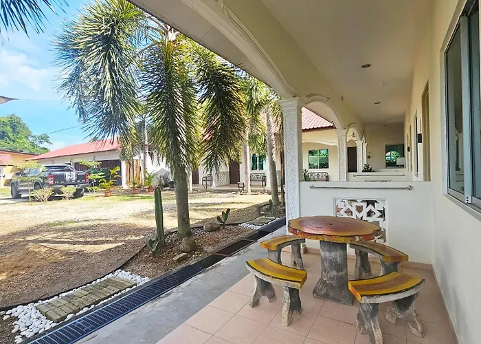 Hotel Casa Yusika Pantai Cenang 