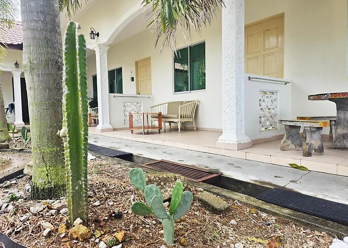 Hotel Casa Yusika Pantai Cenang 