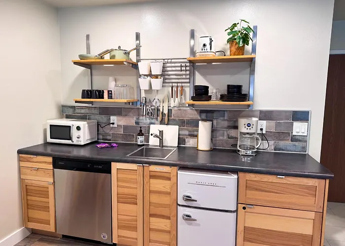 Modern Studio 65 Tv, King Bed, Hot Tub Park City