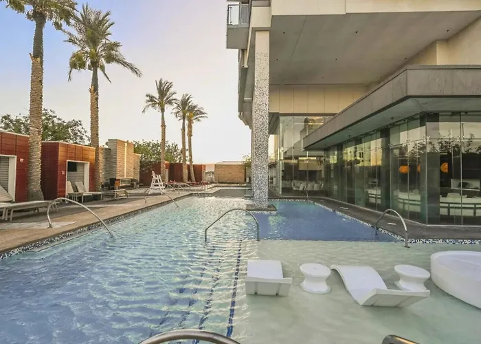 1 Bedroom Balcony Collection Living Room&Jet Tub Bath - StripSuite Palms Place Hotel, Resort&Casino - NO RESORT FEE Las Vegas