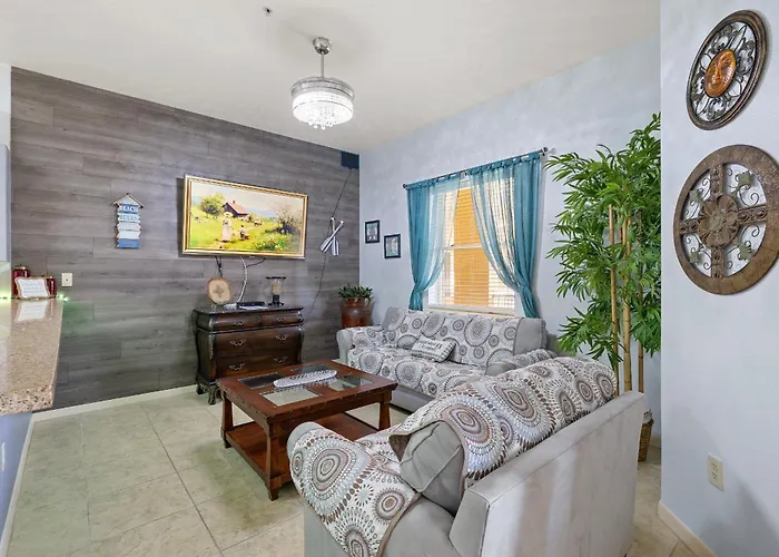 cozy&spacious condo 10min walk to beach South Padre Island