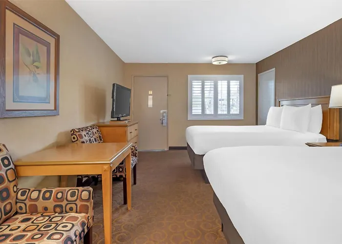 Best Western Plus Pavilions Anaheim
