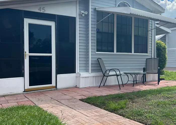 Luxury Tiny Cottage 5 Miles From Disney Kissimmee