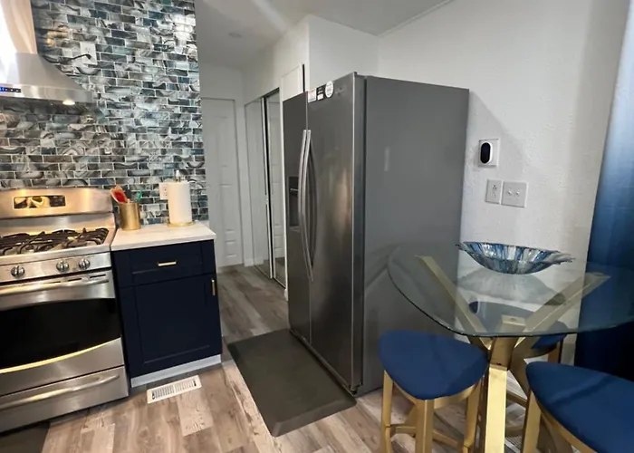 Luxury Tiny Cottage 5 Miles From Disney Kissimmee