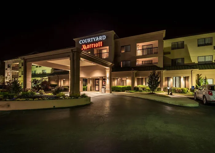 Hotel Courtyard Tupelo