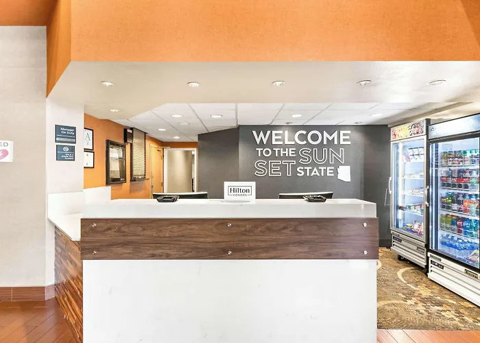 Hampton Inn & Suites Phoenix-Goodyear