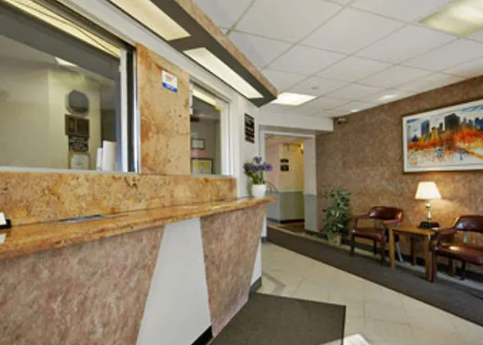 Super 8 By Wyndham Long Island City Lga Hotel Nowy Jork