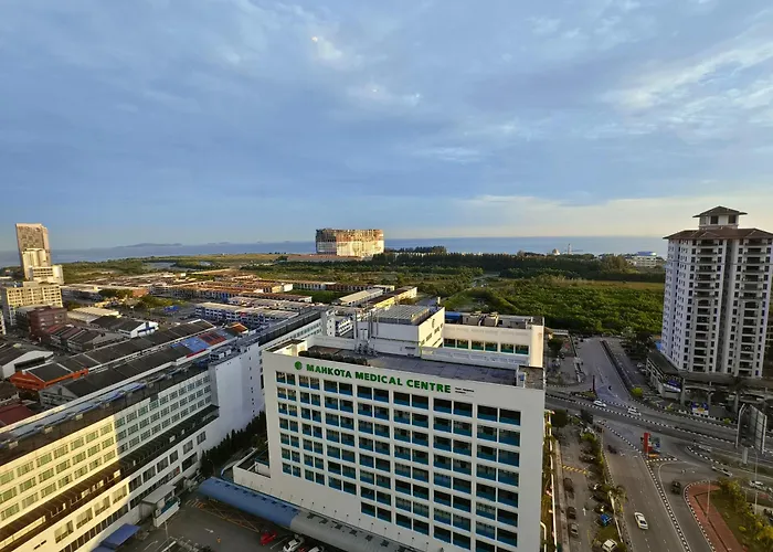 Hatten Hotel Super Sea View 4Pax High Floor Free 1 Carpark & Netflix With 2 Tv Room Melaka