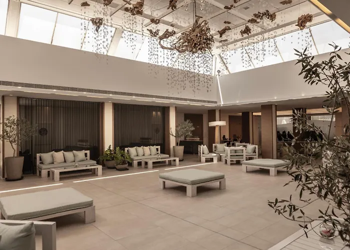 Capo Bay Hotel Protaras