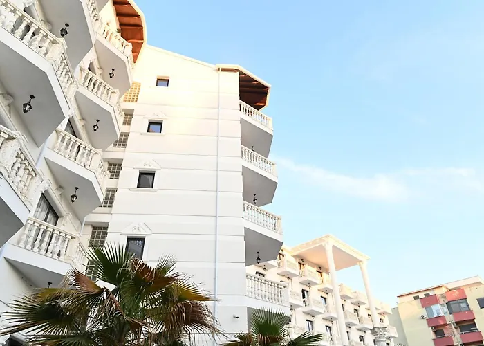 Hotel Onufri Golem 