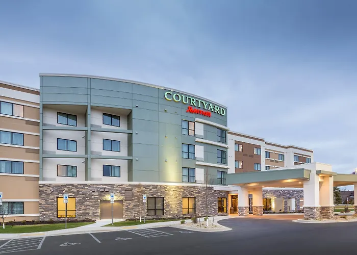 Hotel Courtyard By Marriott Bismarck North