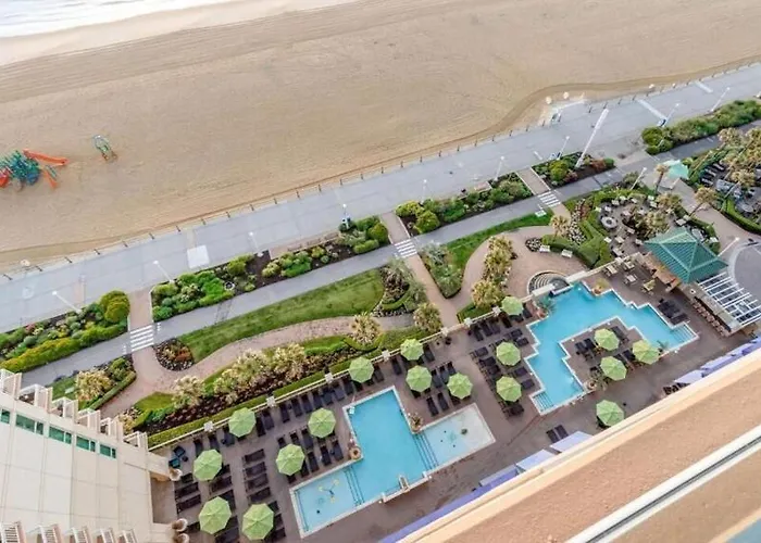 Hilton Ocean Beach Club Resort, Virginia Beach, VA - 2BR Suite City View