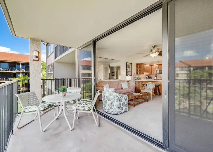 Oceanfront Papakea Condo Pools & Ocean Views Lahaina