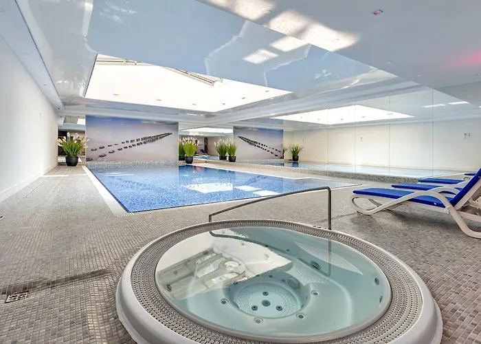 Apartments By The River In Gdansk With Pool, Sauna & Gym By Noclegi Renters