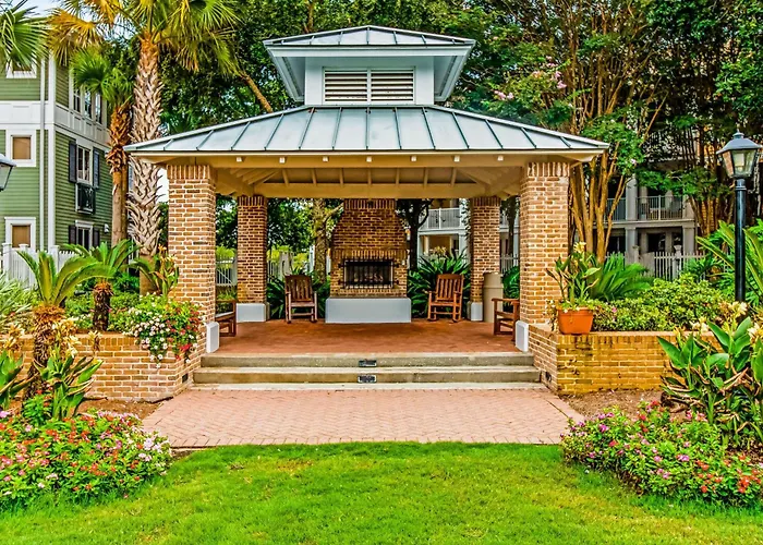 Hotel Baytowne Wharf - Pilot House #328 Destin
