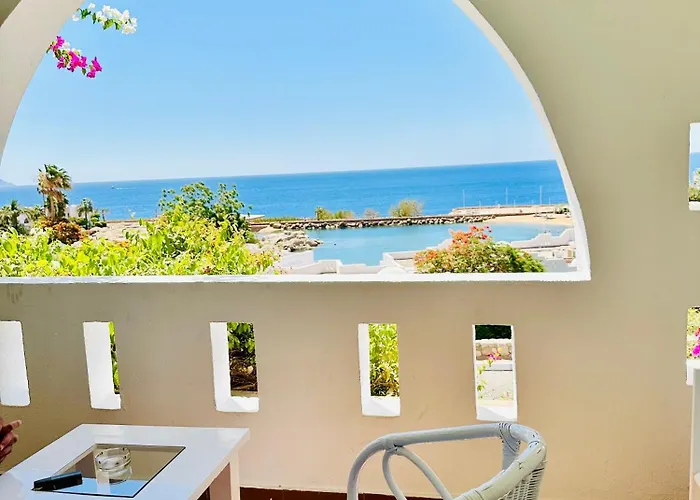 Domina Coral Bay Oasis Lake Szarm el-Szejk