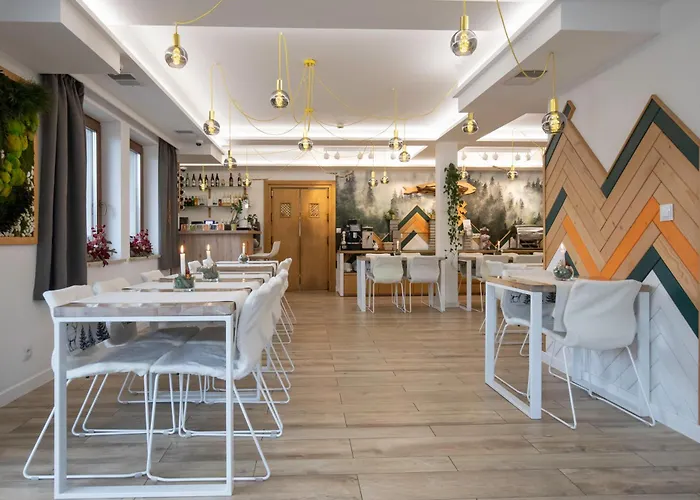 Novobilski przy Termie Bania i Kotelnicy - sauna, jacuzzi, restauracja, pokój zabaw, wypożyczalnia rowerów e-bike Białka Tatrzańska