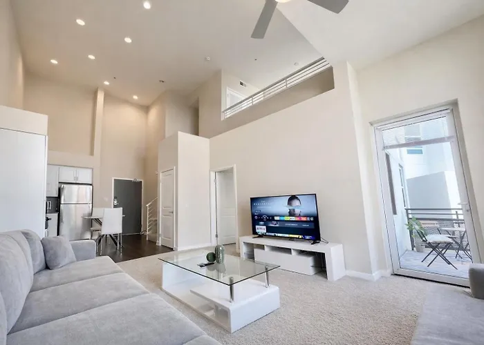 Luxury Residence Loft 3 Beds With Pool And Gym Los Angeles
