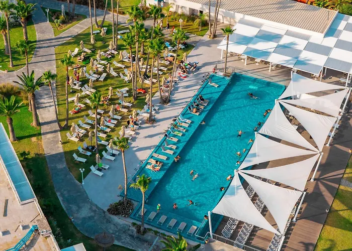 One Resort Premium Al-Hammamat