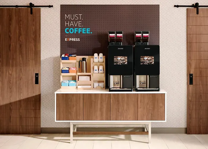 Holiday Inn Express & Suites Anchorage - Midtown