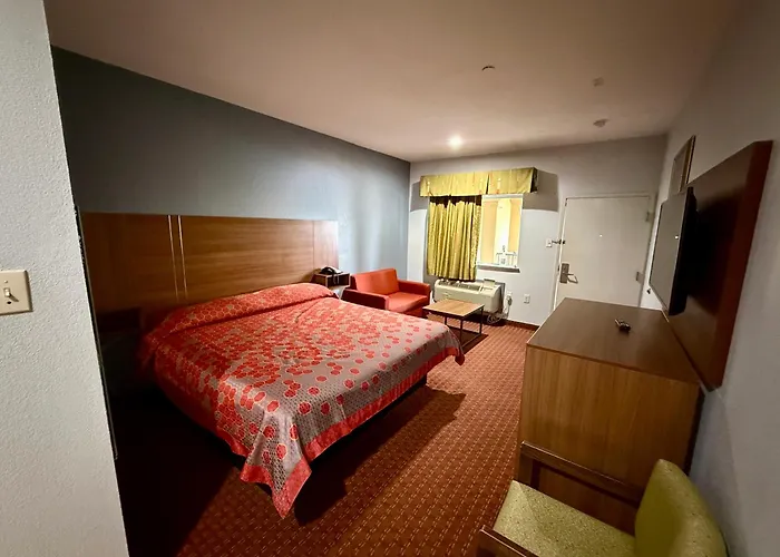 Budget Host Inn Stafford - Houston