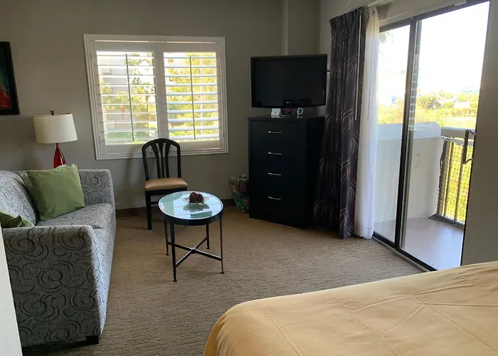 Great Location Studio Pool/Lake View Orlando I-Drive