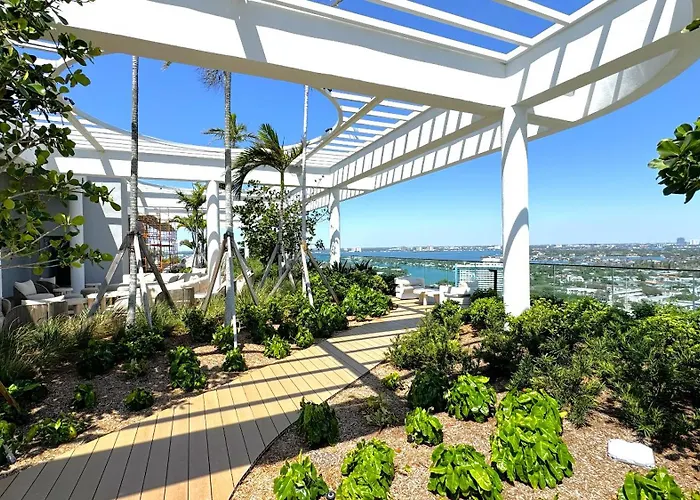 Miami Beach Oceanside Oasis