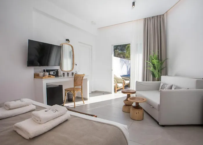 Calma Luxury Studios & Suites Faliraki