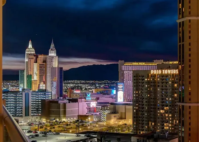 Eclipse Studio At Mgm Signature Tower 3 Balcony Strip View F1 Track View Las Vegas