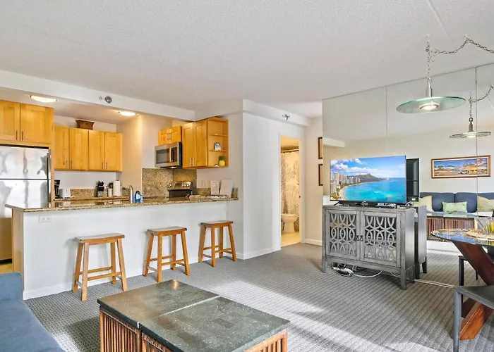 Spacious Apartment With Majestic Diamond Head View Honolulu