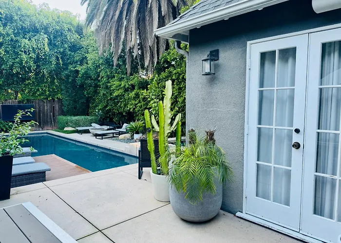 Delux Private Rooms At The Villa With Heated Pool Los Angeles