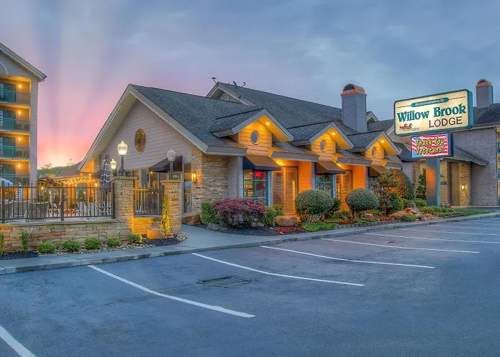 Accommodations By Willow Brook Lodge Pigeon Forge