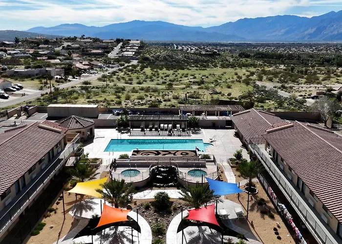 Relax Hotel And Spa Desert Hot Springs