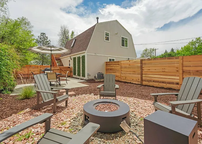 Hotel The Hive: *Hot Tub + Patio Oasis* Colorado Springs