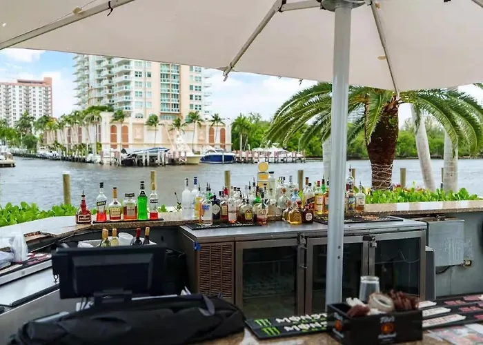 Family Tides At Galleryone Fort Lauderdale