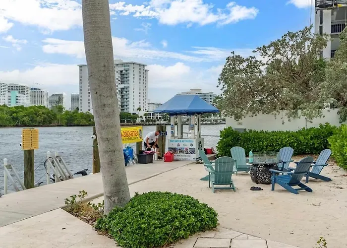 Family Tides At Galleryone Fort Lauderdale