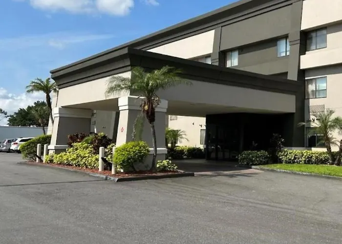Hotel Baymont By Wyndham Orlando South Williamsburg