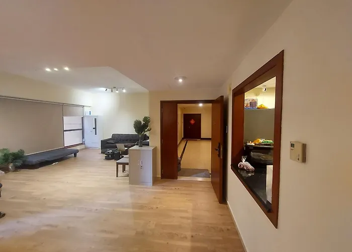 Dubai Short Stay Vacation Homes Rental Room