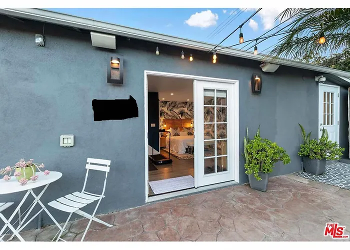 Casa Blanca - Modern, Chic, Peaceful And Private, Guest House - Pool, Sauna, Free Parking Los Angeles